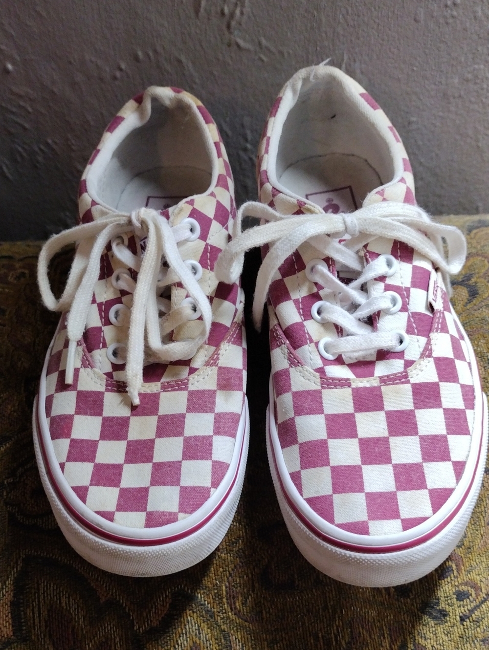 VANS,Size7,Woman's,Checkerboard Lace-Up Sneakers in Red and White